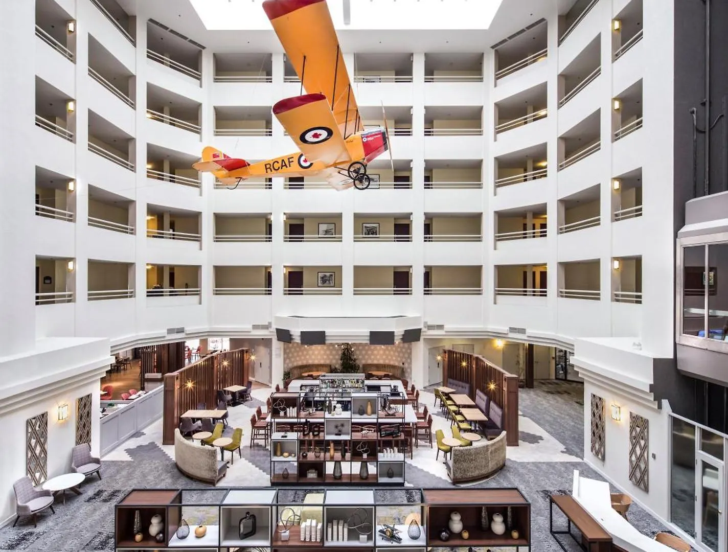 Where to Stay Near Montreal Casino: 4 Family Hotels Ranked