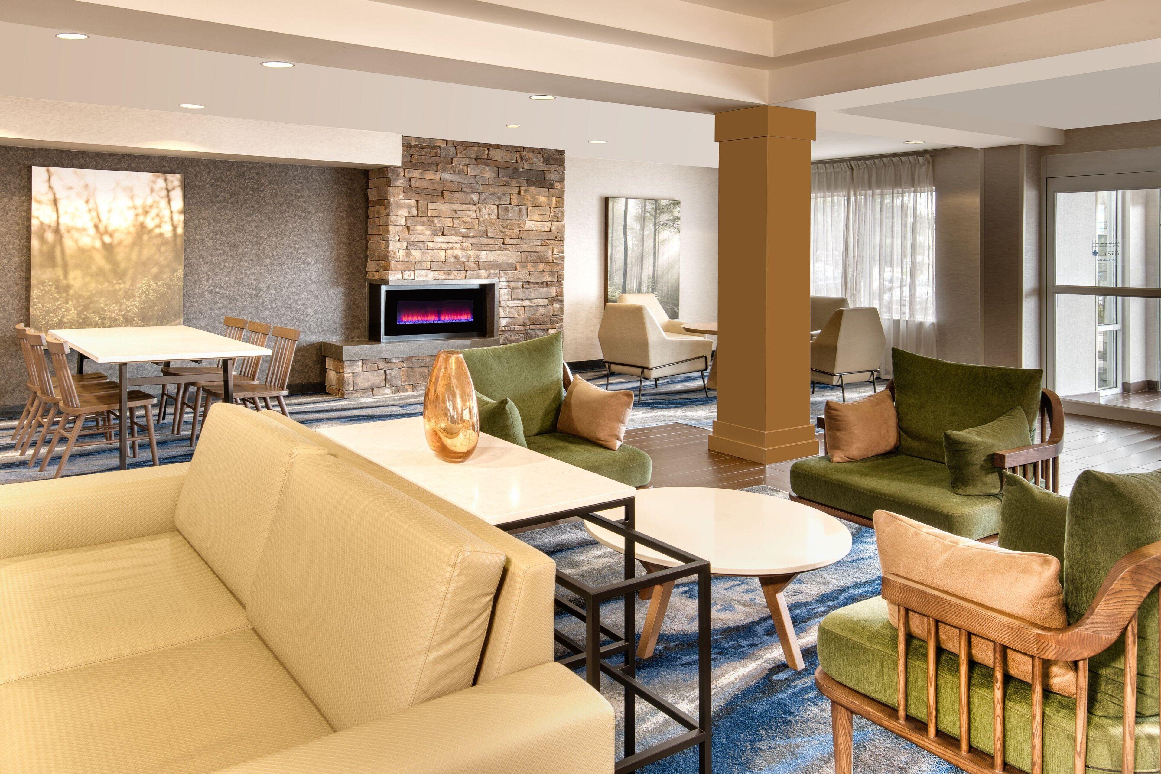 Where to Stay Near Fantasy Fair: 5 Airport Hotels in Toronto