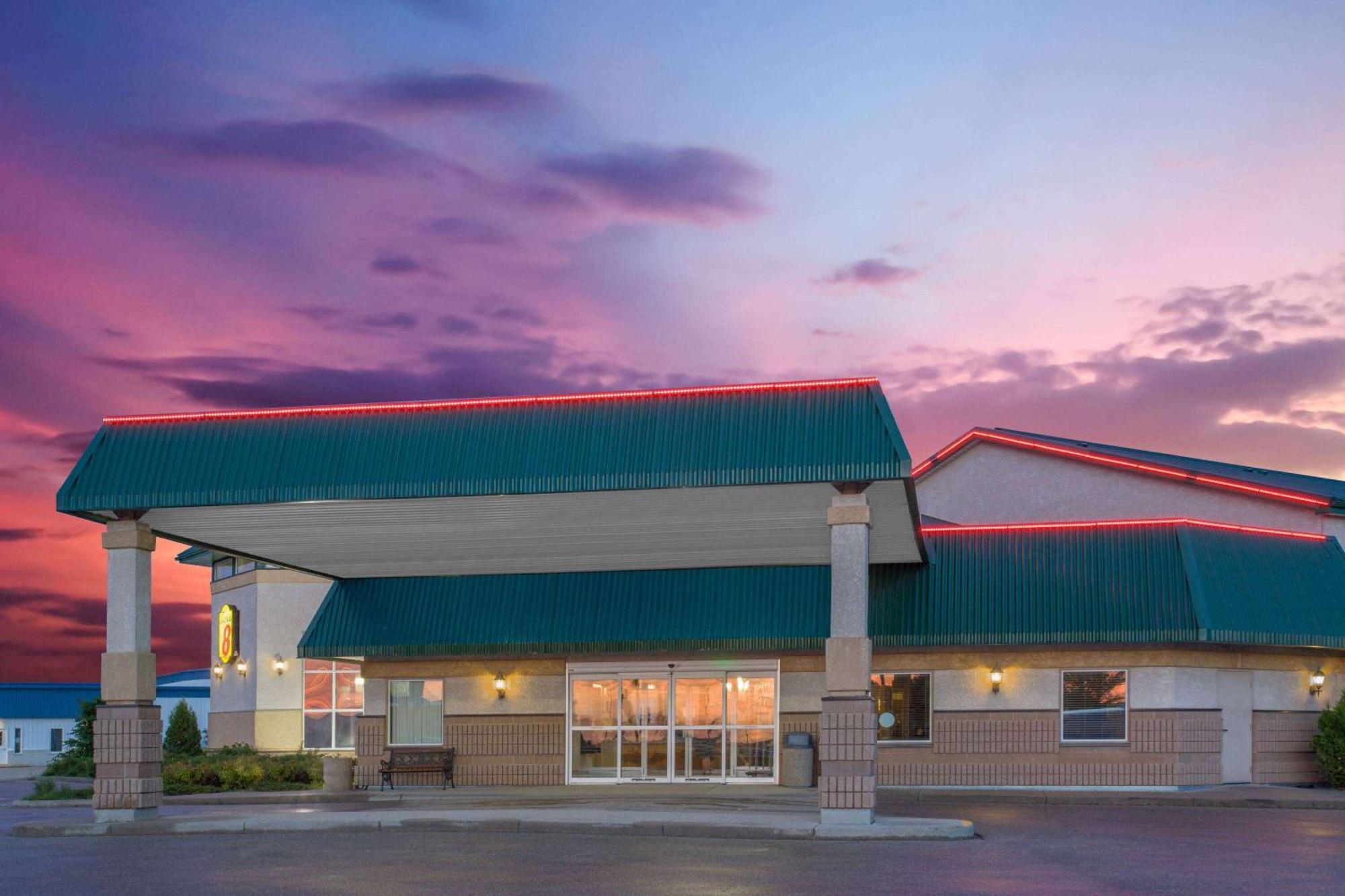 7 Top-Rated Business Hotels In Manitoba, Canada