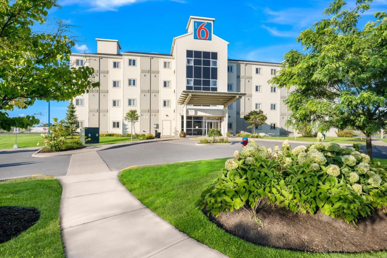 4 Smart Airport Hotels Near Treasure Chest Bingo Worth Booking